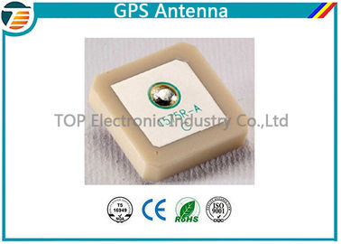 Antenne en céramique diélectrique de correction d'antenne à gain élevé de GPS de micro-onde