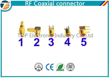 MMCX ohms à angle droit de connecteur masculin de cuir embouti 50 pour le câble RG316 coaxial de liaison