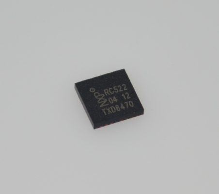 MFRC52202HN1 13.56MHz RFID/NFC Reader IC avec ISO 14443A/MIFARE Support SPI/I2C/UART Interfaces, portée de 10 cm, mode basse consommation Anti-collision et paquet HVQFN32 compact pour les systèmes d'accès sécurisé