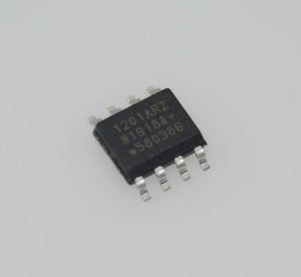 ADUM1201ARZ Isolateur numérique à deux canaux avec isolation 2,5 kV Haute vitesse 150 Mbps Basse puissance Température large (-40 °C à +105 °C) 15 kV/μs CMTI 3V-5.5V