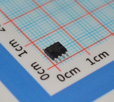 FM24CL64B-GTR 64Kb F-RAM I2C avec 100 000 milliards de cycles d'écriture, temps d'accès de 150 ns, vitesse de 1 MHz, fonctionnement de 2,7-3,6 V, température industrielle et boîtier TSSOP 8 broches
