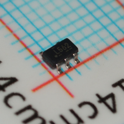 TPS560200DBVR Convertisseur Buck synchrone 3,3 V 0,6 A avec 95 % d'efficacité, entrée 4,5-17 V, fréquence 1,2 MHz, mode Eco, compensation interne, démarrage progressif et protection thermique en boîtier SOT-23