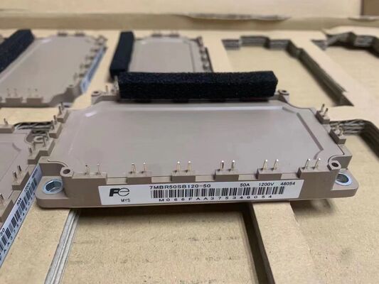 7MBR50SB120-50 Module PIM 1200V 50A avec redresseur, frein et onduleur intégrés, faibles pertes, haute isolation, NTC intégré, boîtier compact pour entraînements de moteurs compacts