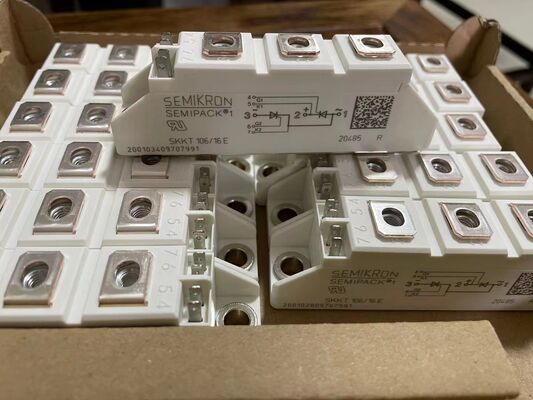 SKKT106/16E 1600V 106A Dual Thyristor Module basse tension VF 1.35V 2.4kA Surge AlN Contact de pression de base en céramique SEMIPACK1 isolé UL Certifié pour démarreurs et entraînements souples