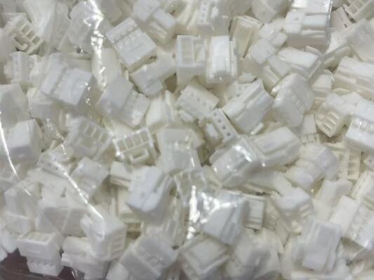 Boîtier de connecteur PARP-04V à 4 positions et pas de 2,0 mm, série PA, réceptacle, terminaison à sertir, verrouillage positif, compact, courant nominal de 3 A, 100 V CA pour connexion fil-à-carte et éclairage LED