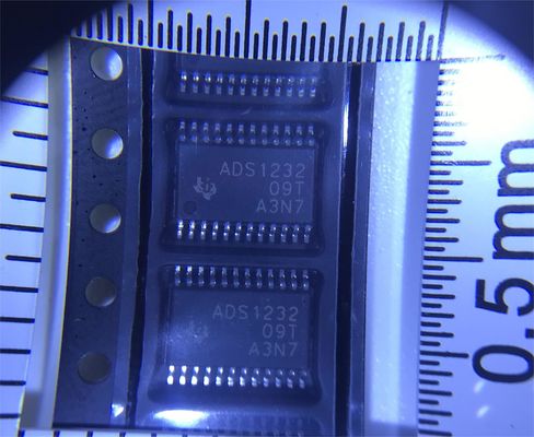 IS42S32200L-7TLI Nouveau tout neuf Original IC en stock BOM professionnel Fournisseur de marchandises au comptant