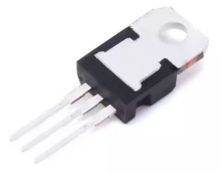 L7805CV-DG 5V 1.5A régulateur de tension linéaire protection contre la surcharge thermique court-circuit sécurisé TO-220 Package large gamme d'entrée 7V-35V, idéal pour l'alimentation électrique et le contrôle industriel