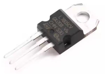 L7805CV-DG 5V 1.5A régulateur de tension linéaire protection contre la surcharge thermique court-circuit sécurisé TO-220 Package large gamme d'entrée 7V-35V, idéal pour l'alimentation électrique et le contrôle industriel