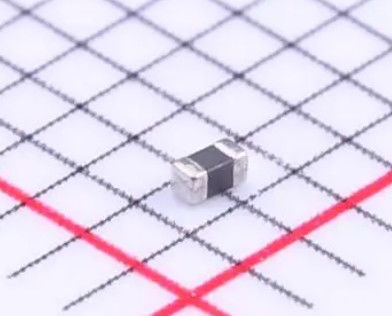 BLM15AG221SN1D 220Ω Perle de ferrite 0402 (1005 métrique) 1A Courant nominal Haute impédance@100MHz, Large température -55°C à +125°C AEC-Q200