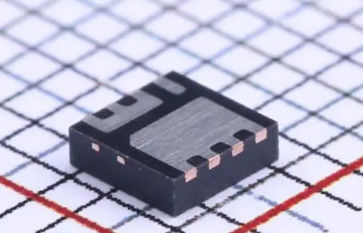 IRFHM9331TRPBF 30V MOSFET double N+P 5,3A/3,7A 0,045Ω/0,075Ω Rds(on) DFN-10 175°C AEC-Q101