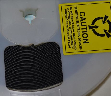SIT8002AC-13-33E-50.00000T Oscillateur MEMS à 50 MHz ±50 ppm Stabilité 1,8-3,3 V Apport 2,5 mA Faible puissance LVPECL Sortie -40°C à +85°C AEC-Q100 Qualifié
