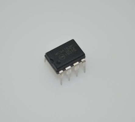 MC34152PG Double Driver MOSFET 1,5A Courant de crête Alimentation 12V-18V 50ns Montée/Descente DIP-8 -40°C à +85°C