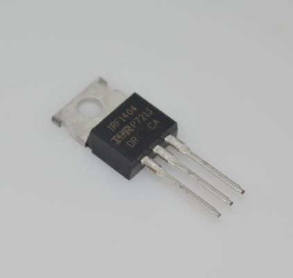 IRF1404PBF 40V 162A N-Channel MOSFET avec ultra-faible 1,7mΩ RDS ((on) TO-220 Package 100% Avalanche testé à commutation rapide Densité de puissance élevée et fiabilité de qualité industrielle