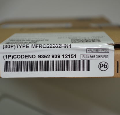 MFRC52202HN1 13.56MHz RFID/NFC Reader IC avec ISO 14443A/MIFARE Support SPI/I2C/UART Interfaces, portée de 10 cm, mode basse consommation Anti-collision et paquet HVQFN32 compact pour les systèmes d'accès sécurisé