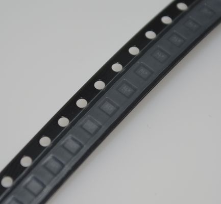 NLAS2750MUTAG Basse résistance (0,6Ω) Commutation à grande vitesse 1,8V-5,5V Protection ESD à haute tension Petit paquet SOT-23 Conforme à la norme RoHS Idéal pour les appareils portables et IoT