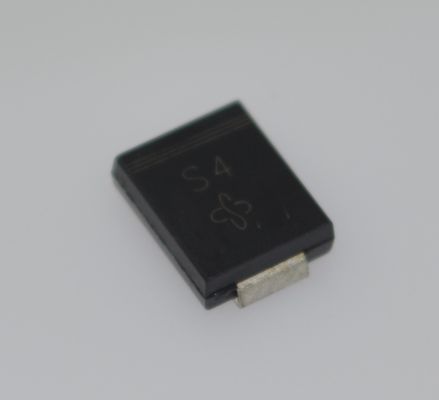 1N5819 Diode Schottky 1A/40V basse fréquence (0,6V) Commutation rapide Haute efficacité Basse perte de puissance DO-41 Package -65°C à +125°C Plage idéale pour la protection de la polarité et les convertisseurs CC-CC