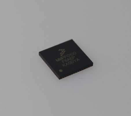 MMPF0100F6AEP i.MX optimisé PMIC avec 6 Bucks + 6 LDOs I2C Contrôle 3.0-5.5V Entrée dynamique Voltage de mise à l'échelle -40°C à +105°C 64-QFN