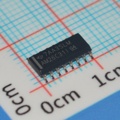 AM26C31IDR à grande vitesse 32Mbps RS-422/RS-485 Différentiel pilote 4 canaux ±15kV Protection ESD Large 3V à 5.5V Apport -40°C à +125°C Faible puissance et qualité industrielle