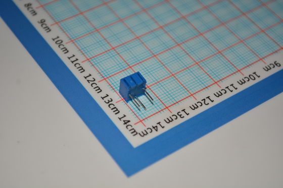 3362P-1-102LF Trimpot 1kΩ 10 tours Potentiomètre de précision ± 10% Tolérance à travers le trou monté élément Cermet réglabilité fiable Idéal pour l'étalonnage et le réglage de circuit