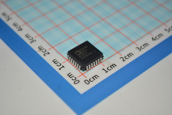 AD698APZ Conditionnaire de signal LVDT ±12V à ±15V Opération 20kHz Largeur de bande 0,25% Liniérité Apport unique/double Plage de température industrielle pour la détection de position et la commande de mouvement