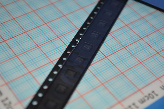 CSD17309Q3 30V NexFETTM MOSFET N-Channel avec 3,6mΩ RDS ((on) 40A Courant continu 175°C Classification ultra-faible Qg 3mm×3mm SON Paquet AEC-Q101 Qualifié et sans Pb