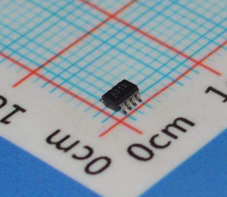 INA219AIDCNR Moniteur de courant/puissance de haute précision avec interface I2C 0,1% de précision 26V Range, faible décalage bidirectionnel de détection Mini SOT-23 Package étalonnage et alertes programmables