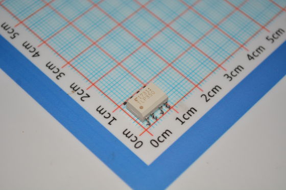TLP350H Directeur de porte IGBT/MOSFET à grande vitesse de 1 Mbps avec sortie de 0,7A/0,5A 15 kV/μs Immunité 5mA seuil d'isolation 5000Vrms CMOS-compatible dans le paquet SO6 compact