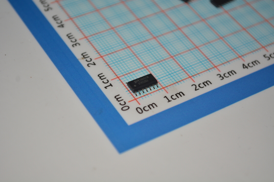 XTR105U Precision 4-20mA Current Loop Transmitter with RTD Sensor Excitation Linearization, 2-Wire Operation 5V Regulator 60V Compliance 0.1% Accuracy and Wide 7.5-36V Supply in SO-14 Package