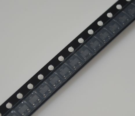 Générateur de synchronisation vidéo LMH1981MTX/NOPB 3.3V Opération ±20ps Jitter Genlock & Free Run HD/SD Détection automatique 10-Bit DAC Température industrielle -40°C à 85°C 14-Paquet TSSOP