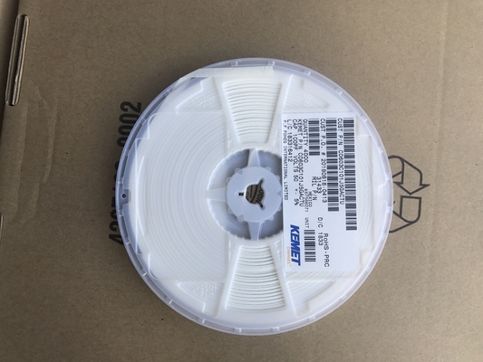 C0603C101J5GACTU 100pF 50V C0G/NP0 Condensateur céramique 0603 5% de tolérance Haute stabilité ESR ultra-faible et emballage sur bande et bobine pour circuits haute fréquence