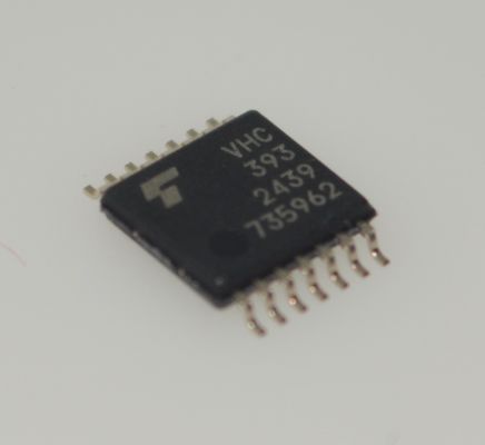 74VHC393FT Compteur binaire double 4 bits avec fonctionnement de 2 à 5,5 V, réinitialisation asynchrone, entrées tolérantes 5,5 V, sortie 8 mA, haute immunité au bruit et boîtier TSSOP-14