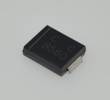 CDBC560-G 560Ω@100MHz Mode commun Étouffement à courant élevé Plage de température large Basse DCR Excellente suppression EMI Conforme à la norme RoHS Conception compacte Protection de l'alimentation et des lignes de données