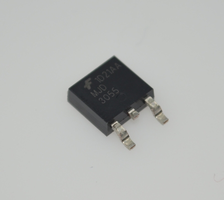 MJD3055T4G 60V 15A NPN Power Darlingtons basse VCE (sat) pour un amortisseur et une diode intégrés à haut rendement pour des performances robustes