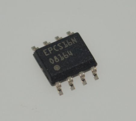 EPCS16SI8N 16Mb Flash Série Basse Consommation Haute Vitesse 100MHz Simple Alimentation 3.0V Petit Format Configurateur FPGA Stockage de Données Fiable et Sécurisé