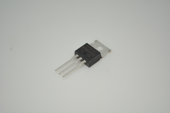IRFB4227PBF 200V/195A MOSFET avec ultra-faible 4.5mΩ Rds ((on) TO-220 Package Drive de niveau logique Avalanche Noté Commutation rapide Haute efficacité Conception robuste pour les systèmes de commande et d'alimentation moteur