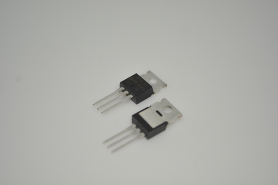 IRFB4227PBF 200V/195A MOSFET avec ultra-faible 4.5mΩ Rds ((on) TO-220 Package Drive de niveau logique Avalanche Noté Commutation rapide Haute efficacité Conception robuste pour les systèmes de commande et d'alimentation moteur
