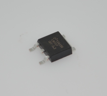 LM1117IDTX-3.3/NOPB Régulateur LDO 3,3 V 800 mA avec faible chute de tension de 1 V Précision 0,4 % Protection contre les surintensités et la surchauffe Stable avec des condensateurs céramiques Boîtier SOT-223 Plage de température -40 °C à +125 °C
