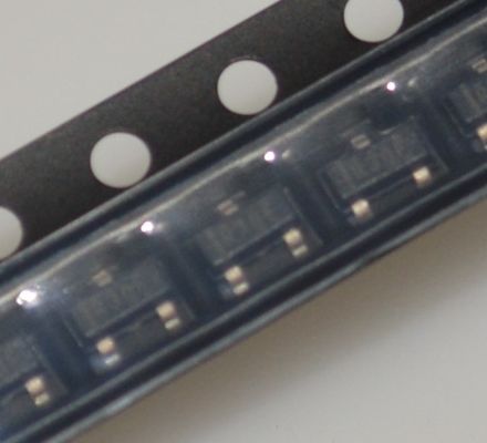 REF3030AIDBZR 3V0 Precision Voltage Reference with Ultra-High Accuracy Low Drift Low Quiescent Current Tiny X2SON Package and Excellent Thermal Hysteresis for Extended Battery Life and Stability