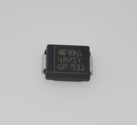 Ultra-rapide 75ns STTH4R02SY 4A 200V Réducteur de puissance très faible Vf and Qrr Opération à haute température AEC-Q101 Qualifié sans halogène ESD Package DPAK robuste