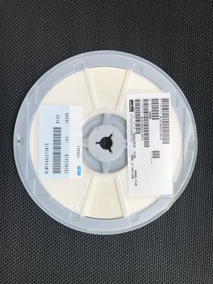 Choisir BLM15AG221SN1D 221Ω Impédance 500mA Courant Haut-Q Large bande GHz Atténuation 0402 Empreinte miniature Bias DC stable Suppression EMI efficace pour les conceptions de PCB modernes peu encombrantes