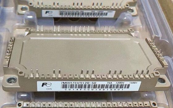 7MBR50VR120-56 1200V 50A PIM Module rectificateur intégré Inverseur et frein à faible perte Isolement élevé intégré NTC Paquet compact pour les entraînements de moteurs industriels et les UPS