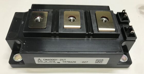 CM600DY-24T 1200V 600A Dual IGBT Module bas VCE (sat) 2,7V haut court-circuit robustesse basse perte de commutation Isolation élevée pour les entraînements de moteurs industriels et les UPS haute puissance