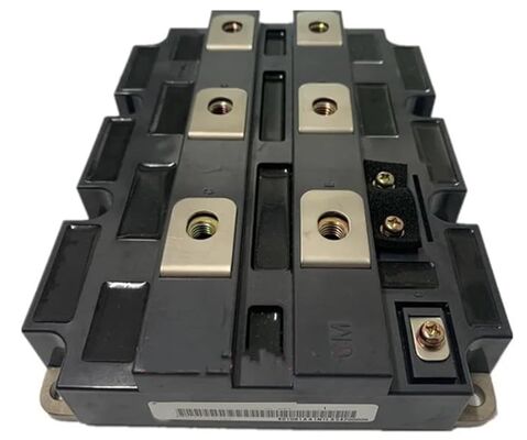 CM900HC-90H 900V 900A Module IGBT à courant élevé bas VCE (sat) 2,7V haut court-circuit Robustesse basse perte de commutation Isolation élevée pour les entraînements industriels lourds et les méga UPS
