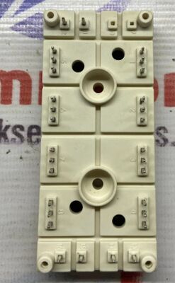 SKDH116/16-L105 1600V 116A IGBT Module 3-Phase Bridge Boost Chopper Intégré NTC Courant de surtension élevée 950A SEMIPONT6 Package Press-In Pin UL Certifié pour les UPS et les entraînements