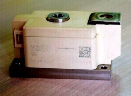 SKKE600/16 1600V 600A Module Diode Unique Ultra-Basse VF 1.5V Courant de Surtension Élevé 22kA SEMIPACK4 Base Isolée Excellente Dissipation Thermique Haute Fiabilité Certifié UL pour Redresseurs et Soudeuses