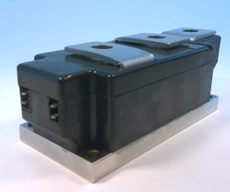 TT600N16KOF 1600V 600A Dual Thyristor Module basse VF 1,32V surtension élevée 21kA technologie de contact sous pression Plaque de base isolée Porte de tranchée UL certifiée pour démarreurs et rectificateurs mous