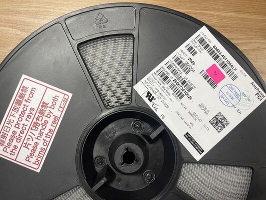 62684-401100ALF Connecteur FFC/FPC 40 Positions Pas de 0.5mm Type ZIF Actionneur à rabat à verrouillage Montage en surface Orientation horizontale 0.5A 50V Idéal pour l'électronique grand public et les écrans