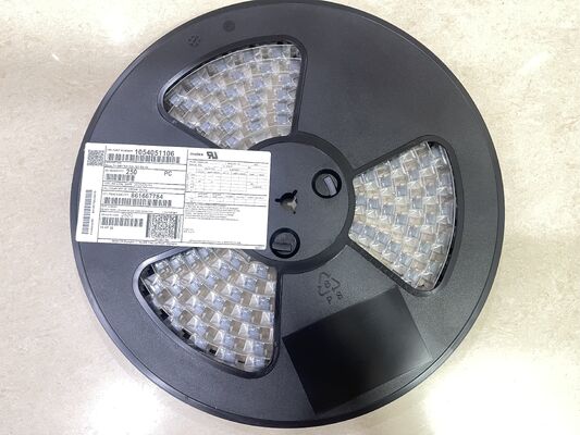 105405-1106 Connecteur fil-carte 6 positions pas de 1,25 mm Type boîtier à sertir Réceptacle Montage panneau Verrouillage par friction UL 1066 V-0 pour éclairage LED et automobile