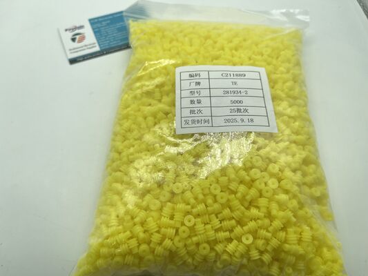 281934-2 2 Positions 2.5mm Pas Connecteur Câble-à-Carte Angle Droit Traversant Blindé Verrouillage par Friction Polarisé Étain Plaqué pour Applications Industrielles et Automobiles