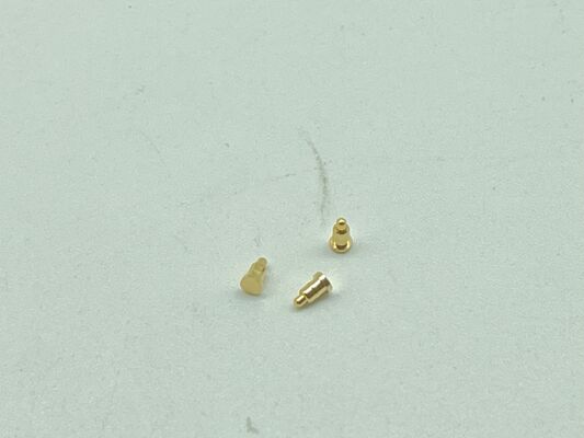 P70-1000045R 6 mm x 6 mm Surface de commutateur tactile Monture de l'actionneur 3,5 mm Hauteur 260 gf Force d'opération 50mA 12VDC 100K Durée de vie du cycle 500Vrms Dielectrique pour claviers et électronique grand public